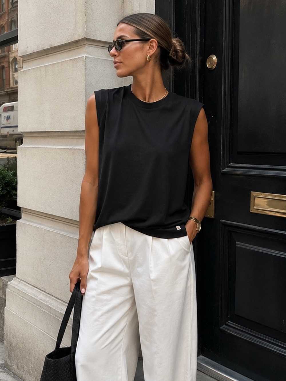 Vuori Black Sleeveless Muscle Tank